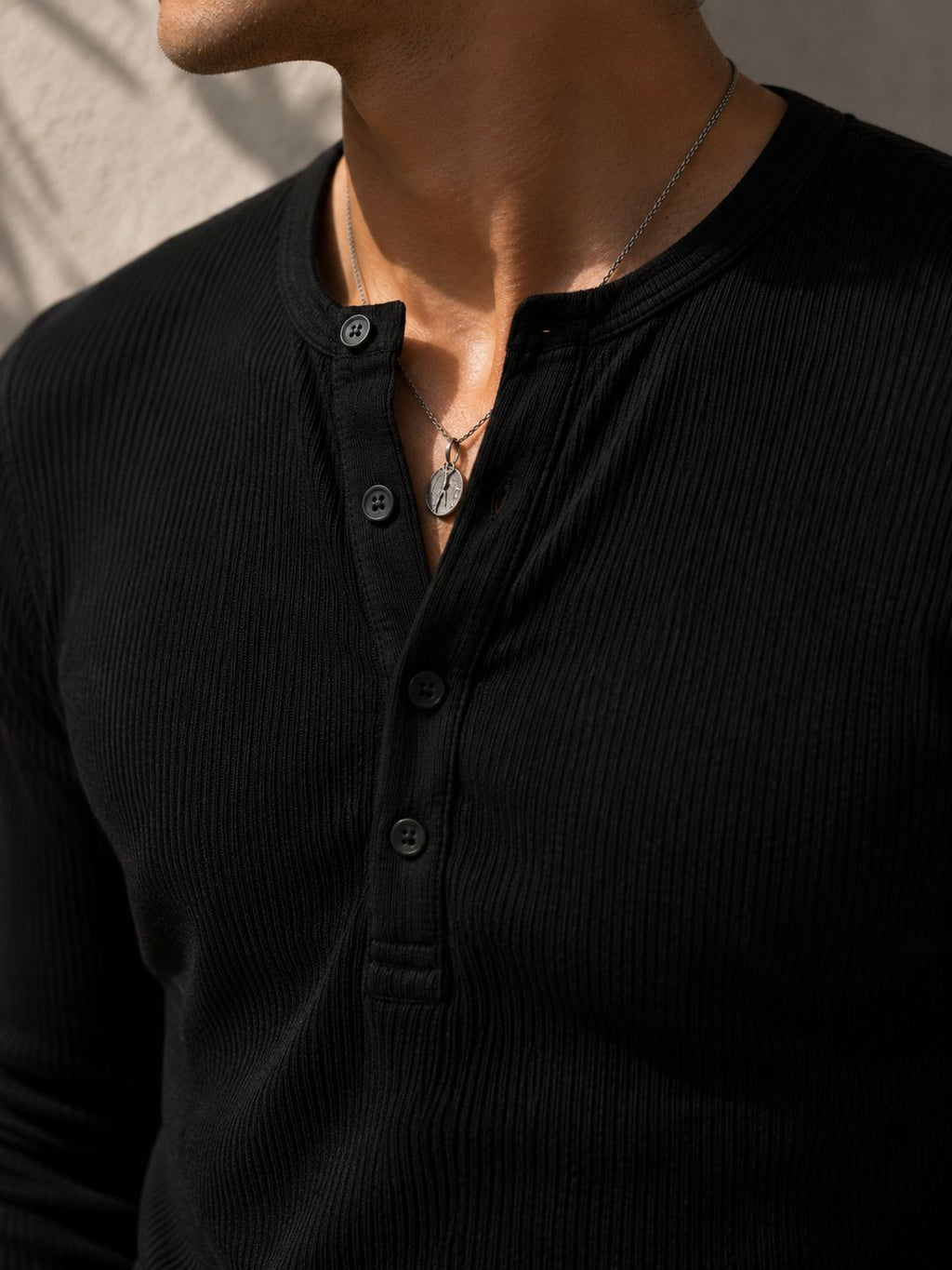 BLACK RIBBED HENLEY TSHIRT